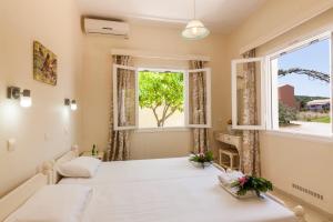 Villa Stafili by Villa Plus