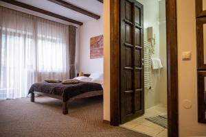 Double or Twin Room with Balcony room in Transylvanian Inn