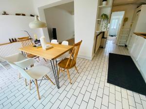 Cheerful 4 Bed House in Mill Hill