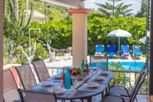 Villa Foula by Villa Plus