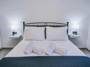 ChriLenia Apartments2