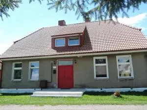 Holiday house with fenced garden in Stepnica - Kopice