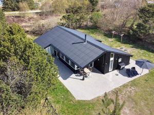 12 person holiday home in Fanø-By Traum