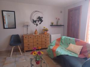 Gîte rustique avec piscine privée et Wifi - FR-1-616-70