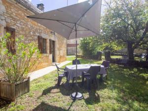Maison Périgourdine restaurée, 2 chambres, terrasse privée, proche Sarlat, animaux acceptés - FR-1-616-187