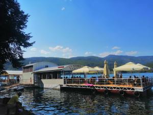 Splav-apartman Grizzly