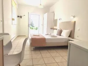 # 6 Giorgos & Chara apartments - Nea Kydonia