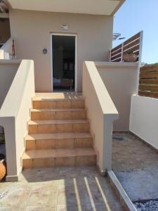 # 6 Giorgos & Chara apartments