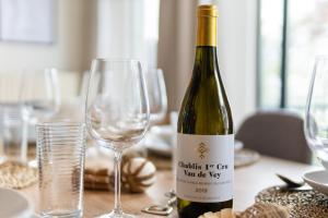 City apartment 3 BEDROOM, KITCHEN, WIFI, WORKSPACE, COFFEE, Central