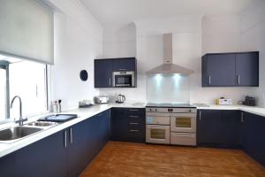 7 Seafield Road