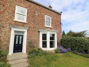 Chestnuts at Youlton Lodge