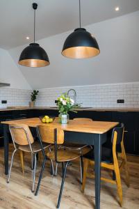 Superbe Loft Rumilly, 2 à 6 pers, 100 m2, proche ANNECY et AIX LES BAINS