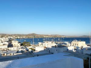 Amalthia Apartment Milos, Adamas Town center