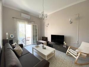 Amalthia Apartment Milos, Adamas Town center