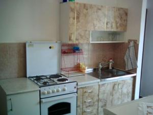 Apartment 627-2 