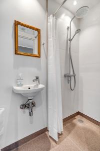 Quadruple Room with Bathroom room in Danhostel Odense Kragsbjerggaard