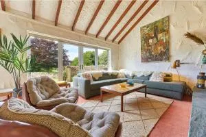 Xanadu: Stylish Family Home by the Pub and Beach - Swinhoe