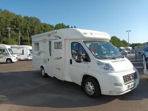 Campings Camping Car 4 personnes : photos des chambres