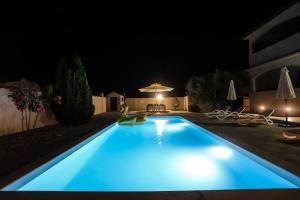 Apartment Nina with private pool 