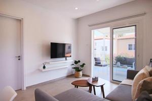 Phaedrus Living Seaside Luxury Limnaria 172