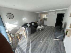 Spacious Marina & See view appartment