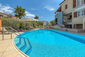 Apartment Complex Irena with Pool 