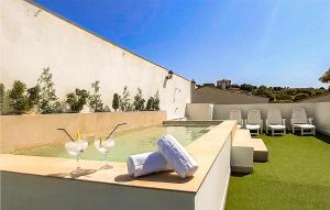 Amazing Home In Montecorto