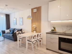 365PAM - Apartament Alabaster - BASEN, SAUNA, JACUZZI, SIŁOWNIA, RESTAURACJA