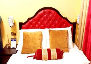 Trees Residences by Cail