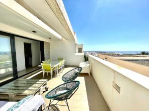 Moderno apartamento con vistas al mar