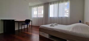 Maisons de vacances Aerouant - Maison spacieuse pour 8 personnes sur 3 etages Ideal famille amis entreprises : photos des chambres