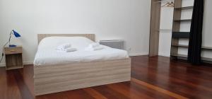 Maisons de vacances Aerouant - Maison spacieuse pour 8 personnes sur 3 etages Ideal famille amis entreprises : Maison 6 Chambres