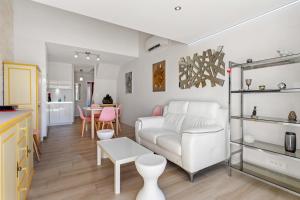 Villa Néréides Héliovillage, village naturiste, 45m2,chambre en rez de chaussée avec dressing