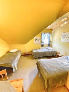 Triple Room with Private Bathroom room in Karczma Kubalonka