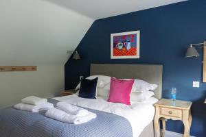 Double Room with Private Bathroom room in The Stump