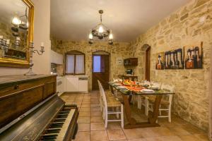 Villa Minos by Villa Plus