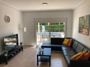 Villa Excelente, with a private pool