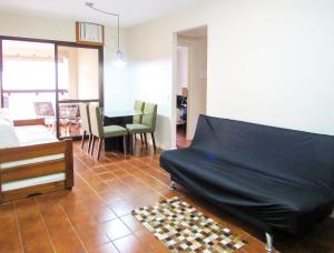 Otimo Apto a 200m - Praia das Pitangueiras Guaruja