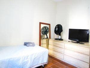 Otimo Apto a 200m - Praia das Pitangueiras Guaruja