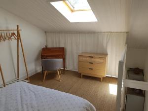 Appartements A 100m de la plage, Apercu mer, wifi, 2 chambres, 2 salles de bains, 2WC : photos des chambres