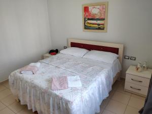 2 Bedrooms Apartment QERRET