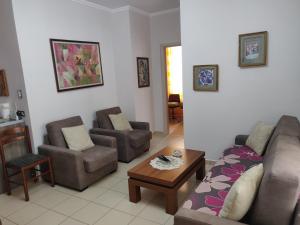 2 Bedrooms Apartment QERRET