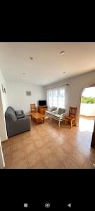 Bonito apartamento con terrazas y aparcamiento.