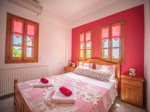 Cherry House in Damouchari with a sea view - Delicious Houses