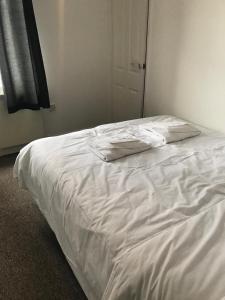 Entire Three Bedrooms Flat, 7