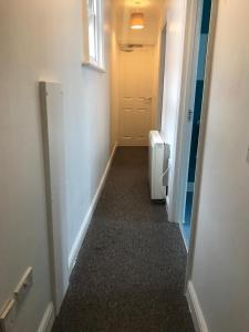 Entire Three Bedrooms Flat, 7