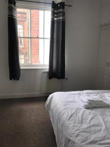 Entire Three Bedrooms Flat, 7