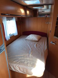 Campings Camping Car 4 personnes : Chambre Familiale