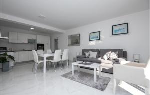 Lovely Home In Vinjani Gornji With Wifi