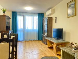 Lovely 2 Bedroom Apartment for 6 Guest in Burgas